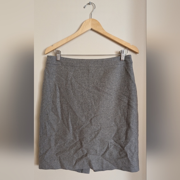 J. Crew Pencil Skirt Size 8 - Picture 2 of 2